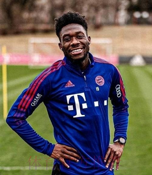 德媒:阿方索在等待皇马报价 因此拖延与拜仁续约